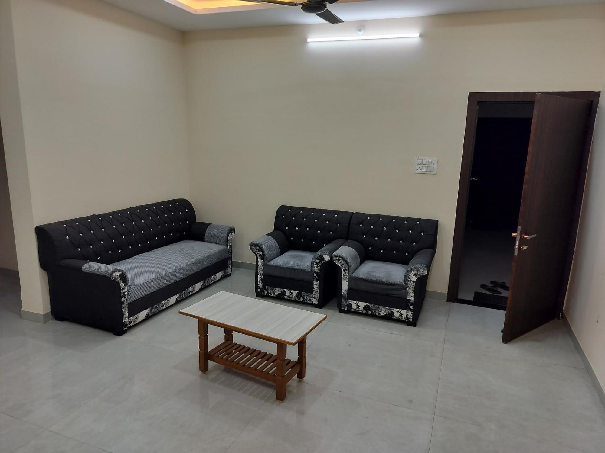 Shiv Shakti Homestay Ujaim Exterior foto